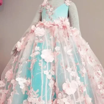  V Kakla Puķu Meitene Kleitas, Kāzu 2019 Pasūtījuma izgatavotu 3D Ziedu Appliques bez Piedurknēm Meitenēm Komūniju Kleita