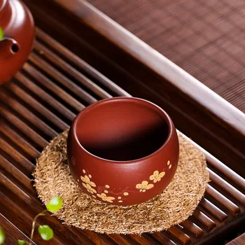  Yixing dahongpao tējas bļodas violeta smilšu parauga tējas tase ar roku apgleznotus plūmju ziedu mazas tasītes auksta ēna master cup